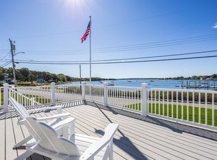 90 Circuit Ave, Bourne, MA 02532