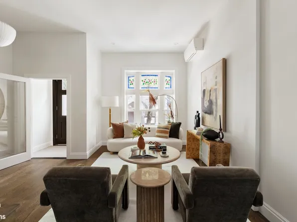 32 West 119th Street image 2 of 15