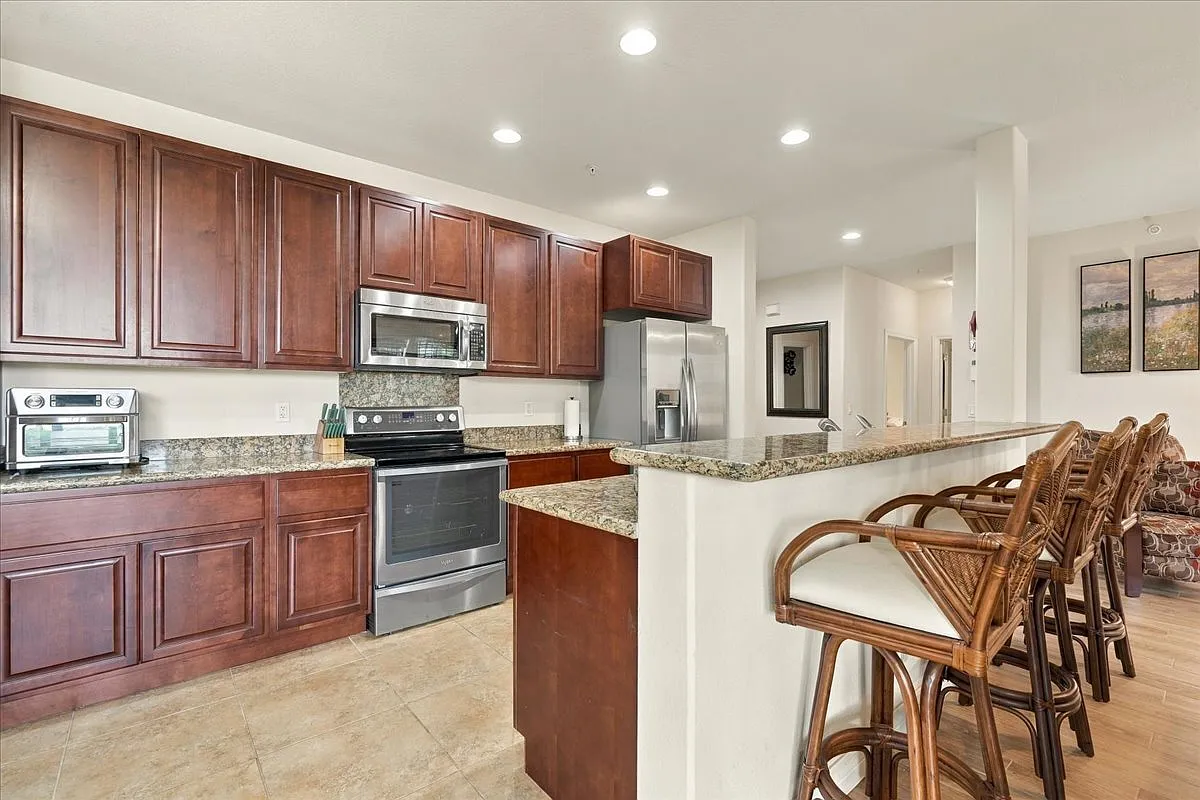 26 One Hali Lane - 10-10... — Photo 3