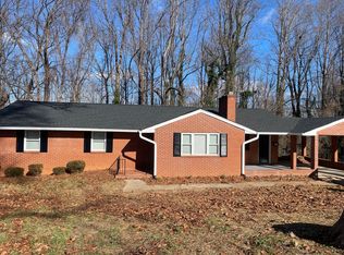 203 Beechwood Cir, Winston Salem, NC 27105