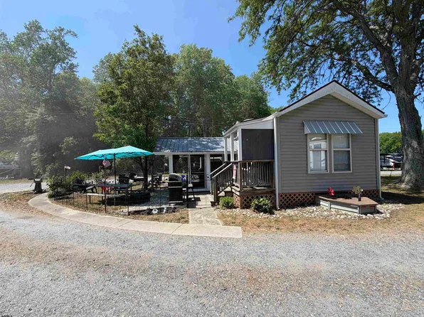 631 Chestnut Neck Rd, Pt Republic, NJ 08241
