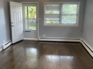 1340 W Pratt Blvd, Chicago, IL 60626
