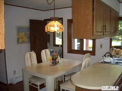 3rd image of 17 Deerfield Dr