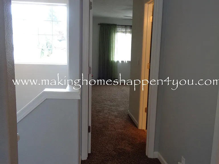 1410 Jonmart Ave SE — Photo 16