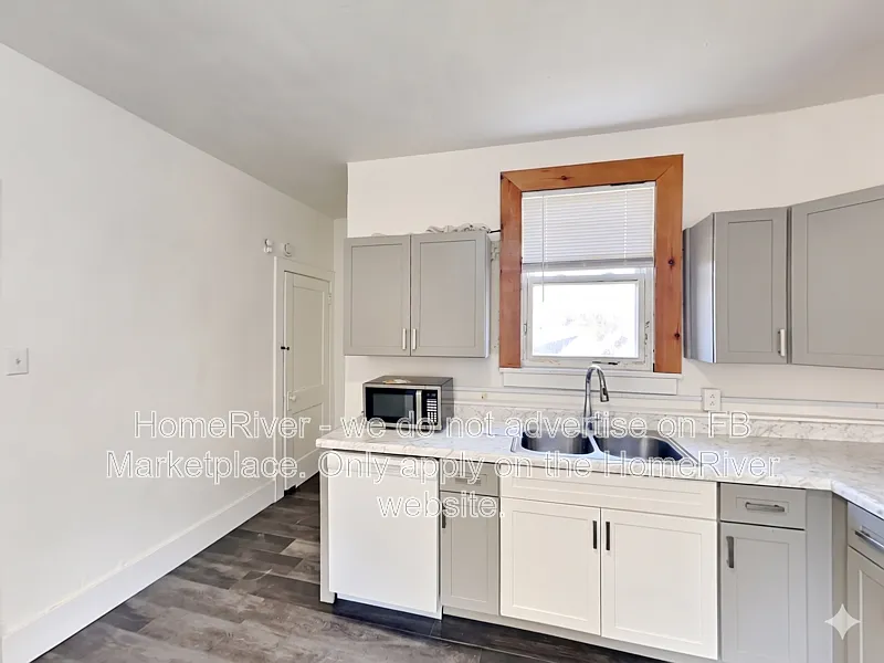 2 bed, 1.0 bath, 2547 sqft, $795 — Photo 3