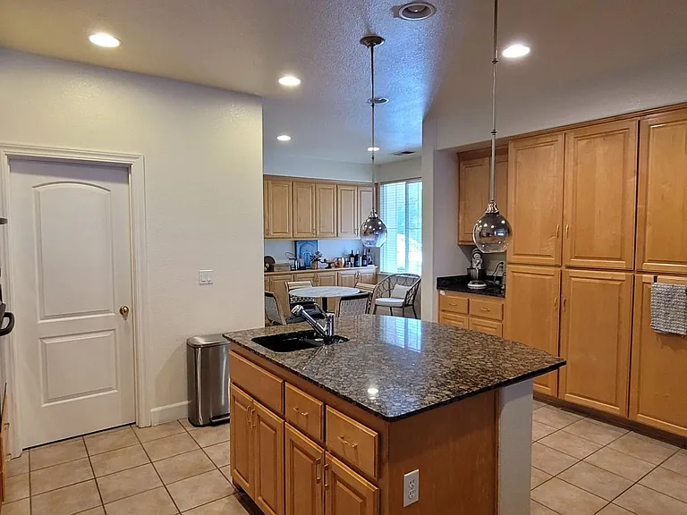 5745 Newfields Ln — Photo 9