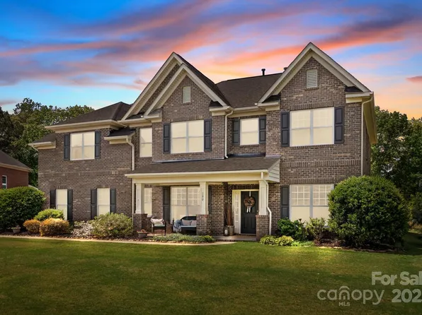 180 Fellspoint Rd, Mooresville, NC 28115