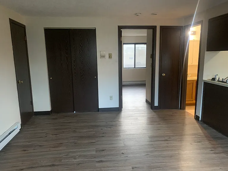 207 S Loder Ave #B-6 — Photo 1