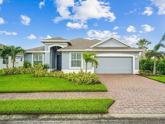 2nd image of 1506 Segovia Cir