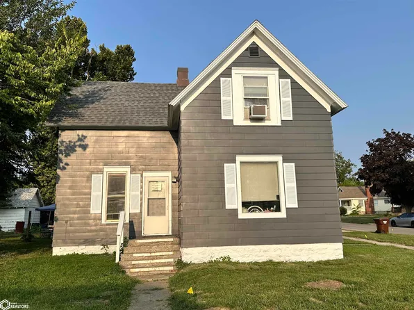 218 N 3rd Ave, Marshalltown, IA 50158