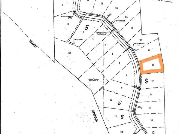 1537 Wildlife Dr, Blue Grass, IA 52726