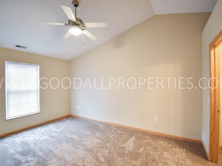 15404 Townsend Ave — Photo 14