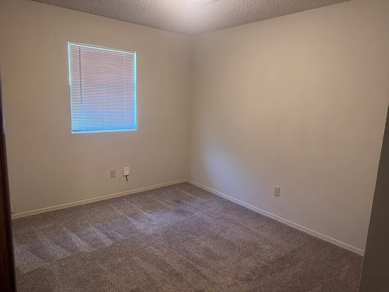 1305 N Fretz Ave — Photo 8