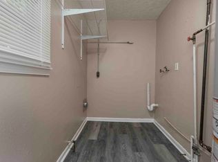 13502 Greystone Ave, Louisville, KY 40272
