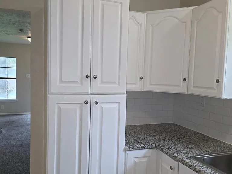 242 Bolden St — Photo 4