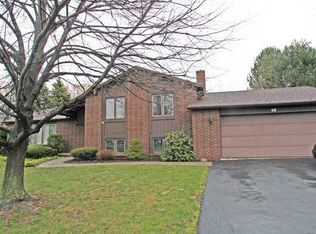 68 Woodsmoke Ln, Rochester, NY 14612