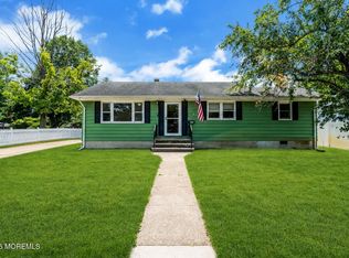 514 Pine St, Lakehurst, NJ 08733