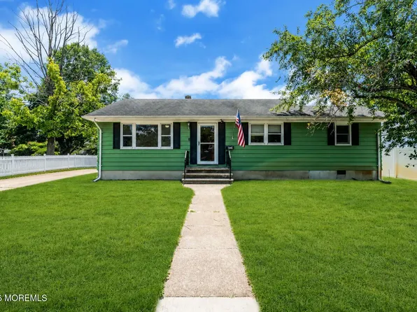 514 Pine Street, Lakehurst, NJ 08733