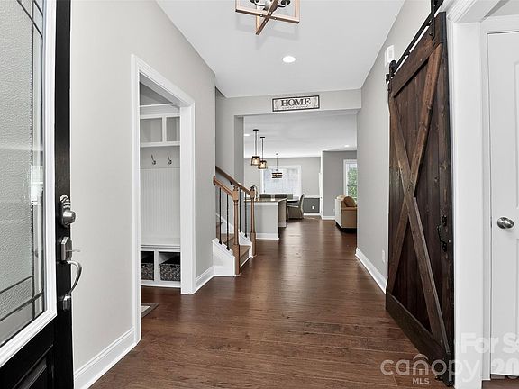 3rd image of 3025 Kinsley Ct