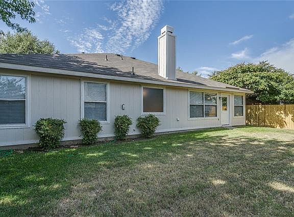 5th image of 3604 Garden Springs Dr