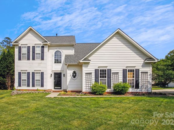 1836 Danny Ct, Matthews, NC 28105