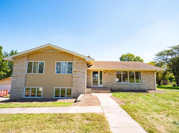 8000 South 68th STREET, Franklin, WI 53132