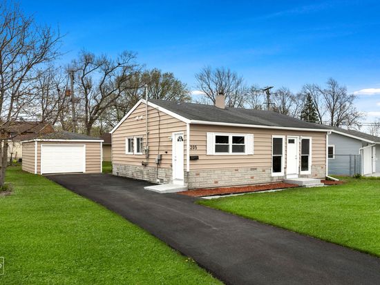 205 E Streamwood Blvd, Streamwood, IL 60107