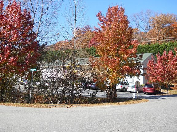 5th image of 900 Flat Creek Village Dr #305