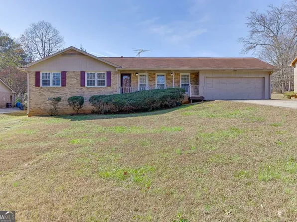 517 Cole Dr, Lilburn, GA 30047