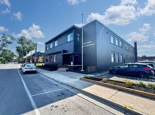 16 Hincks St #9, Saint Thomas, ON N5R 5Z2