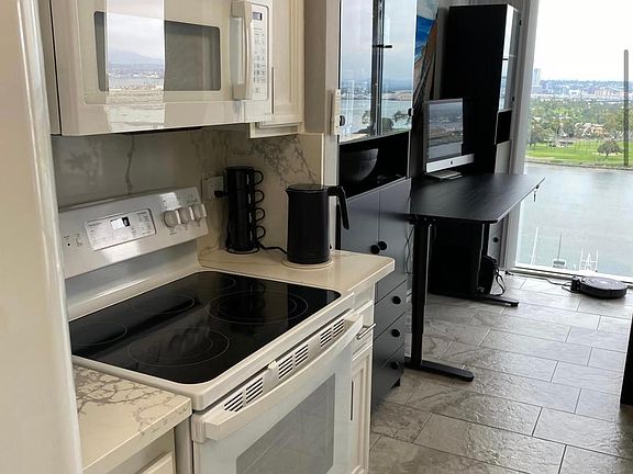 5th image of 1770 Avenida Del Mundo Unit 1605
