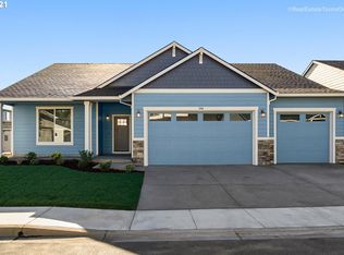 306 S 7th St, Carlton, OR 97111