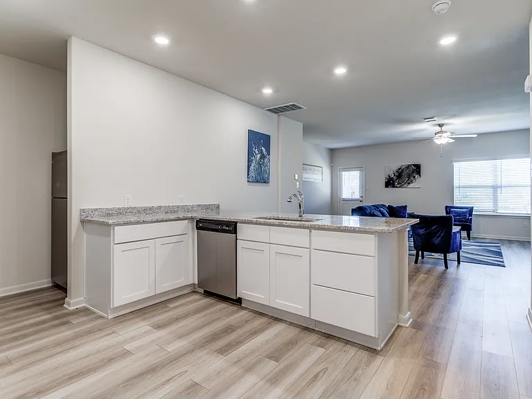316 Stone Ct — Photo 6