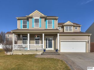 16274 Loop St, Omaha, NE 68136