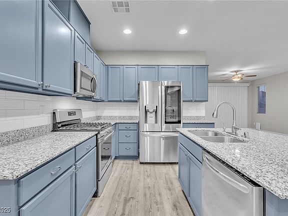 4th image of 341 Hibiscus Bay Ct