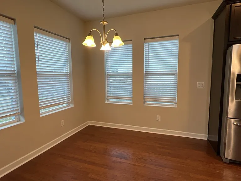 579 Crossland Dr — Photo 34
