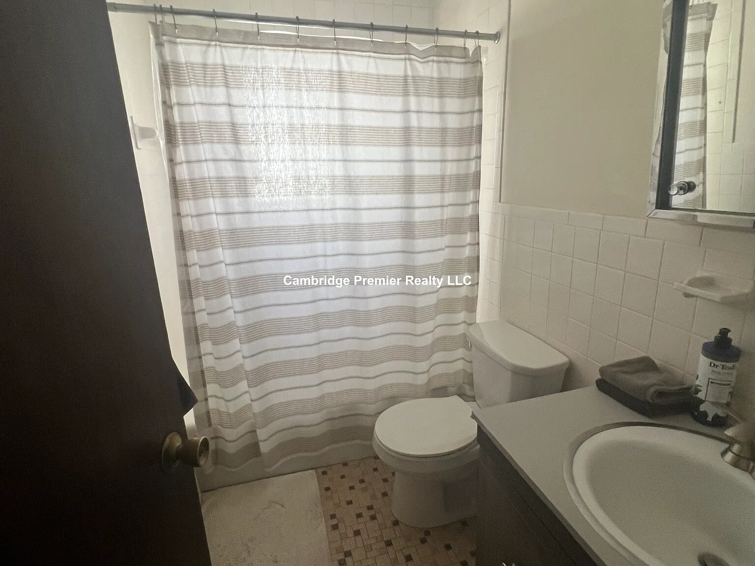 1 bed, 550 sqft, $3,000 — Photo 4