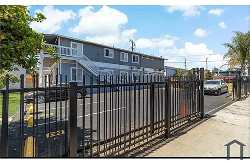 2373 Foothill Blvd #D Photo 1