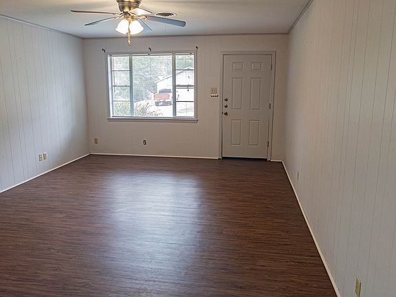 4th image of 2720 Sullivan Dr