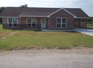 614 Roanoke Ave, Brownwood, TX 76801