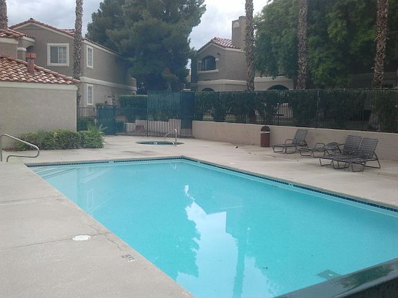 5th image of 221 Mission Catalina Ln APT 207