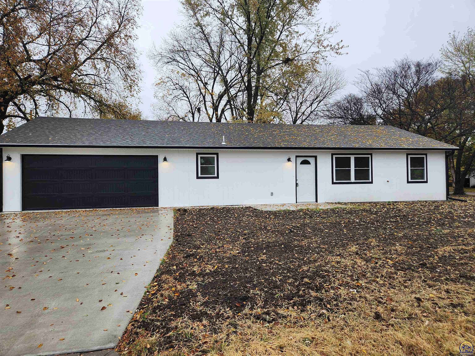 201 Sylvan St, Emporia, KS 66801 Zillow