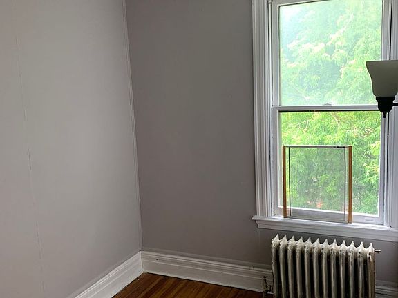 4th image of 223 Western Ave APT 2