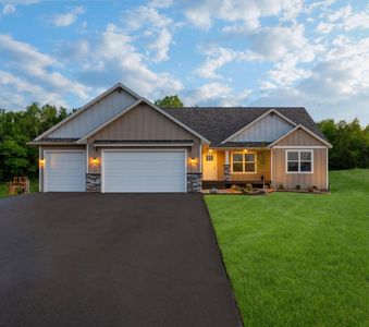372 Moelter Ln, Hudson, WI, 54016