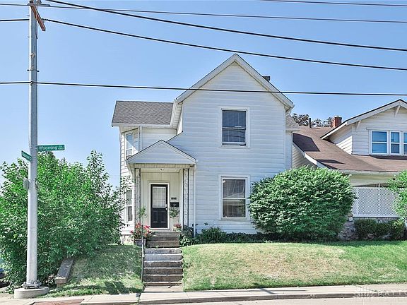2nd image of 1034 Wyoming St