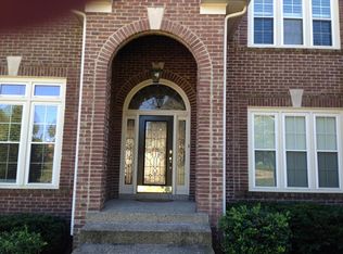 14918 Forest Oaks Dr, Louisville, KY 40245