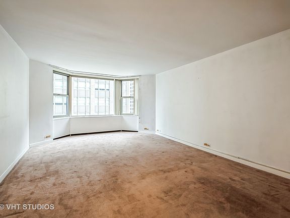 4th image of 535 N Michigan Ave APT 1302