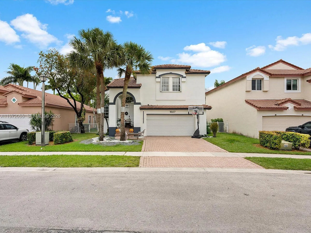 Building Photo - 1607 SW 157th Ave
