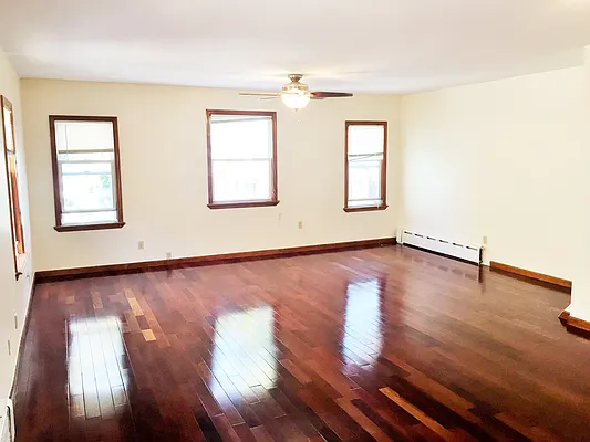 Rented by Remax Real Estate Professionals | media 11