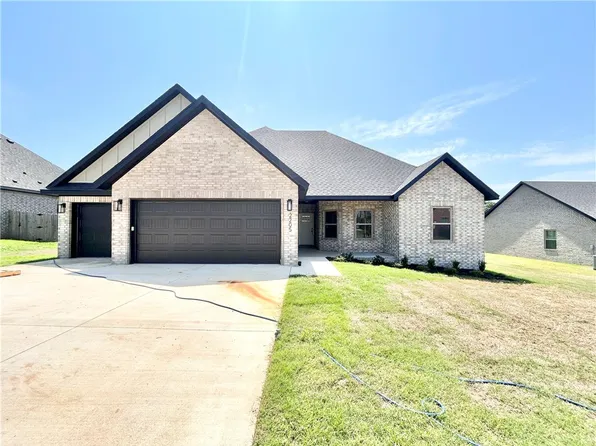 2205 Crane Ave, Pea Ridge, AR 72751
